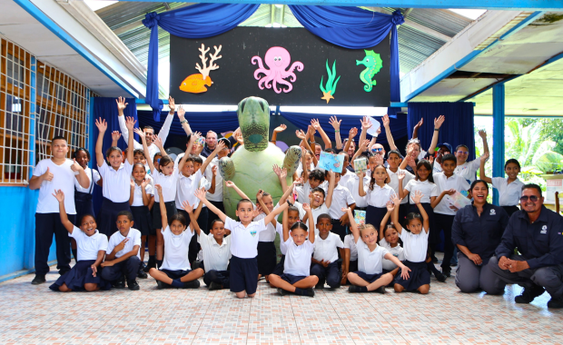 DEME engages Moín youth with ‘Friends of the Sea’ environmental campaign